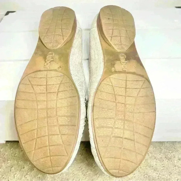 Gabor Women’s Metallic Handmade Moccasin Size 8 1/2 US (UK sizing 6) - Picture 10 of 12